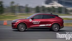Trải nghiệm"Untame" cùng Ford Mustang Mach-e trên đường đua F1 Mỹ Đình