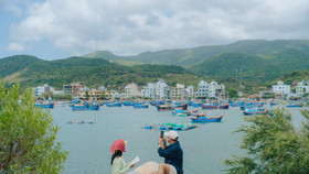 Cô gái chia sẻ lịch trình khám phá Vĩnh Hy 5N4Đ dành cho cặp đôi, ăn chơi hết nấc chỉ 14 triệu/2 người