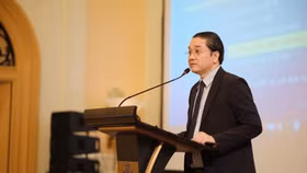 Doanh nghiệp sống bằng doanh thu nhưng lớn lên bằng công nghệ