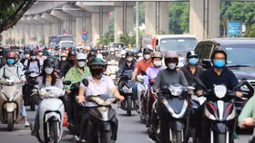 Theo thống kê, Hà Nội có khoảng 450.000 xe máy xăng trong Vành đai 1 