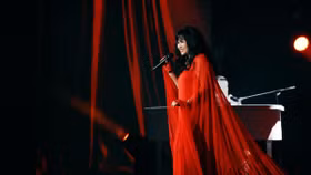 "Người đàn bà hát" Thanh Lam: Nhuận sắc ở tuổi U60, hạnh phúc viên mãn bên người chồng nổi tiếng