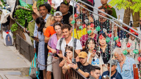 Du lịch Hà Nội lên "dây cót" vượt xa mục tiêu năm, đón 31 triệu lượt du khách trong 11 tháng