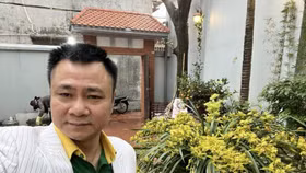 Khám phá không gian bên trong căn hộ của nghệ sĩ Tự Long