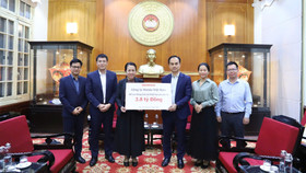 Chung tay cùng người dân khắc phục hậu quả lũ lụt, Honda Việt Nam trao tặng 3,8 tỷ đồng