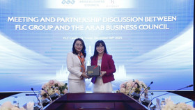 "Nữ tướng" FLC Hương Trần Kiều Dung của ông Trịnh Văn Quyết bất ngờ tái xuất