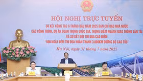 Thủ tướng Phạm Minh Chính chủ trì Hội nghị trực tuyến sơ kết công tác 6 tháng đầu năm 2025 của Ban Chỉ đạo nhà nước các công trình, dự án quan trọng quốc gia, trọng điểm ngành giao thông vận tải,và sơ kết đợt thi đua cao điểm "500 ngày đêm thi đua hoàn thành 3.000 km đường bộ cao tốc"