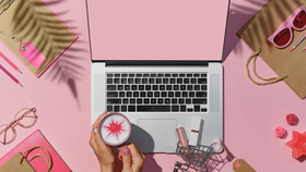 Người Việt đã chi gần 74.400 tỷ đồng mua sản phẩm làm đẹp trên các sàn online