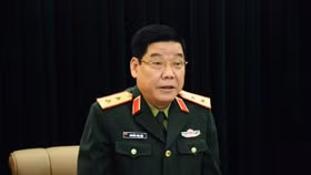 Trung tướng Nguyễn Văn Gấu giữ chức Thứ trưởng Bộ Quốc phòng
