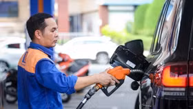 Giá xăng, dầu đồng loạt giảm