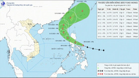 Dự báo đến 13h ngày 10/11, bão Fung-wong trên vùng biển phía Đông khu vực Bắc Biển Đông với sức gió cấp 13, giật cấp 16, di chuyển theo hướng Tây Tây Bắc, tốc độ khoảng 20-25 km/h