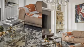 Bên trong biệt thự như cung điện của Hoa hậu chuyển giới quốc tế Hương Giang