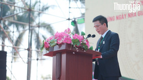 Tiến sĩ Nguyễn Huy Oanh, hiệu trưởng trường đại học Trưng Vương phát biểu tại sự kiện kỷ niệm 15 năm thành lập trường đại học Trưng Vương