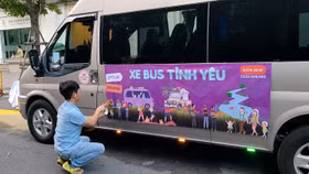 "Xe Bus Tình Yêu" gieo khát vọng giữa mùa hoa sơn tra