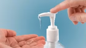 Sản phẩm dầu gội bị thu hồi do nhãn ghi công dụng như thuốc và thành phần không đúng với hồ sơ công bố, dễ gây hiểu nhầm cho người tiêu dùng