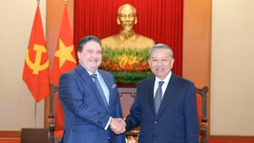 Tổng Bí thư Tô Lâm tiếp Đại sứ Mỹ tại Việt Nam Marc Knapper