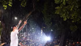 "Khám" căn nhà bạc tỷ giữa phố cổ của ca sĩ Tuấn Hưng