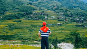 Ngày càng nhiều người Việt thích du lịch một mình: Tự do hay cô đơn?