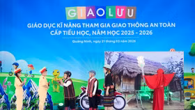 Hơn 1.000 học sinh tham gia chương trình giao lưu tìm hiểu kỹ năng an toàn giao thông cấp Quốc gia