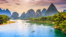 Điều gì giúp Việt Nam lọt top 5 quốc gia lý tưởng nhất cho du lịch một mình?