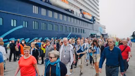 Du lịch thế giới lập kỷ lục, Việt Nam đông khách “chưa từng có”