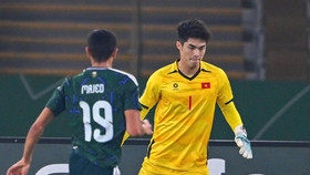 Vẻ đẹp nam thần của "người nhện" Trung Kiên U23 Việt Nam