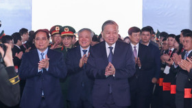 Tổng Bí thư Tô Lâm, Thủ tướng Chính phủ Phạm Minh Chính dự lễ khởi công nhà máy chế tạo chip bán dẫn đầu tiên tại Việt Nam