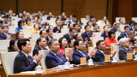 Lãnh đạo Đảng, Nhà nước và các đại biểu Quốc hội dự kỳ họp thứ 9 Quốc hội khóa 15