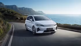 BYD ưu đãi 100% lệ phí trước bạ và loạt quà tặng công nghệ cho khách hàng trong tháng 3,4/2026