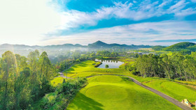  Golf không còn là “sân chơi” riêng của giới thượng lưu, Việt Nam thu về 1 tỷ USD năm 2025