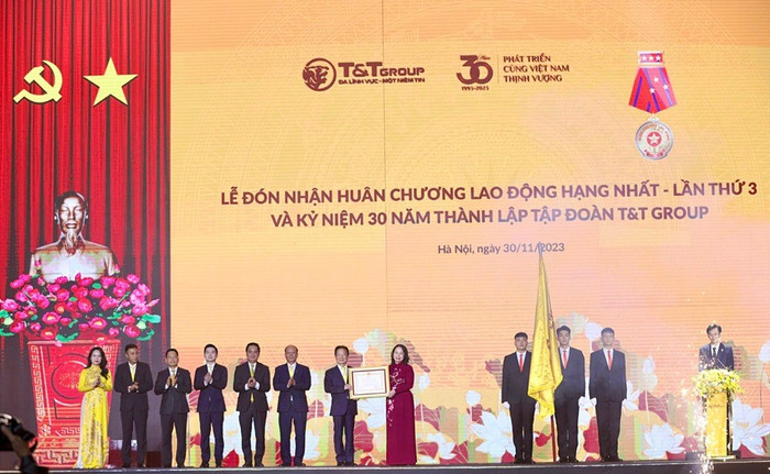 T&T Group ba lần vinh dự đón nhận Huân chương Lao động hạng Nhất do Đảng, Nhà nước trao tặng anh-4-3.jpg