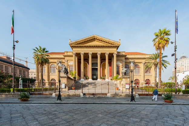 Nhà hát Teatro Massimo khánh thành năm 1897 là biểu tượng nghệ thuật của Palermo (Ý) picture2.png