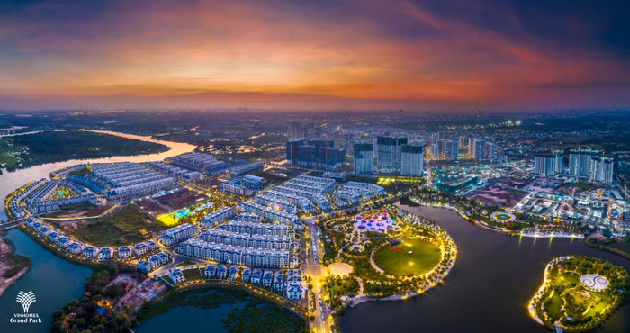 Vinhomes Grand Park đang phát triển thần tốc cùng với hệ thống siêu hạ tầng tại khu Đông