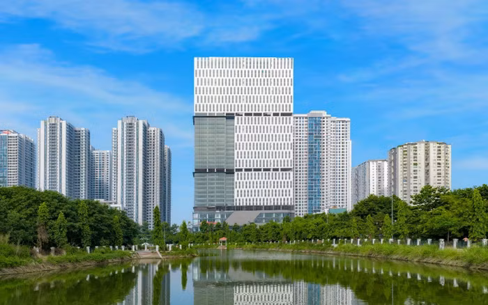 Tòa tháp văn phòng ROX Tower Goldmark City tại Tây Hà Nội