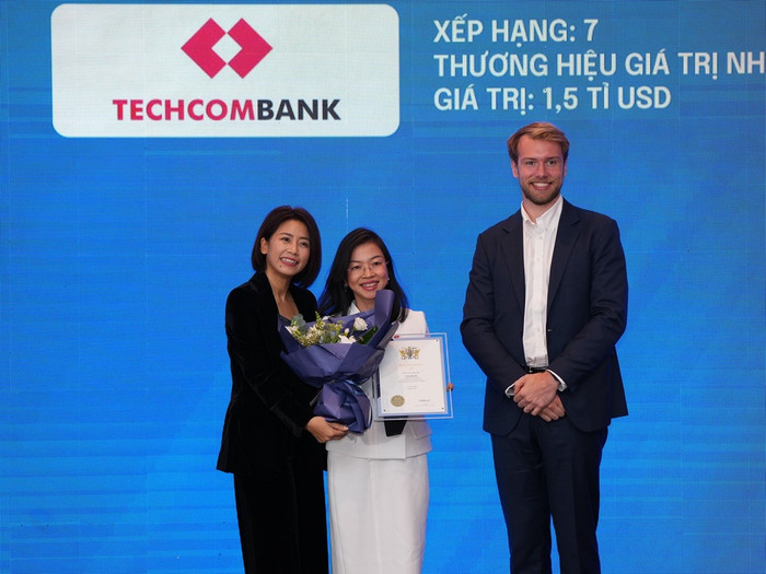 Bà Nguyễn Thị Lộc, Giám đốc điều hành Techcombank miền Nam tại buổi lễ