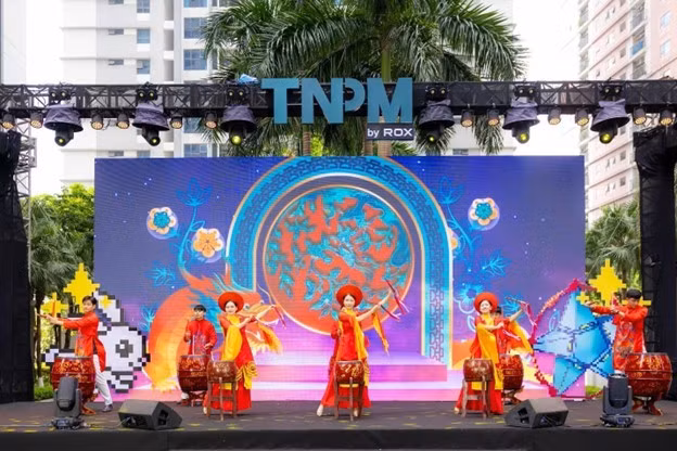 Trống hội khai màn Lễ hội Trung thu 2025 tại khu S Goldmark City