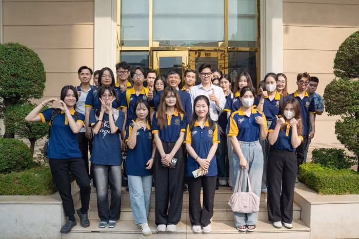 Sinh viên ngành quản trị khách sạn tại Trường Đại học Gia Định thường xuyên được tham gia các chuyến tham quan thực tế tại doanh nghiệp để nâng cao kiến thức, kỹ năng chuyên môn