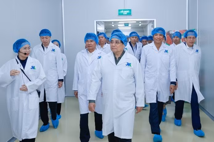 Thủ tướng trực tiếp kiểm tra hoạt động của Nhà máy chế biến thịt bò Tam Đảo