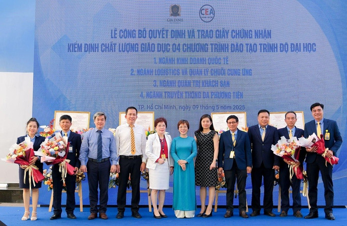 Năm 2025, Trường Đại học Gia Định được công nhận thêm 4 chương trình đạt chuẩn chất lượng giáo dục, trong đó có ngành quản trị khách sạn y3.jpg