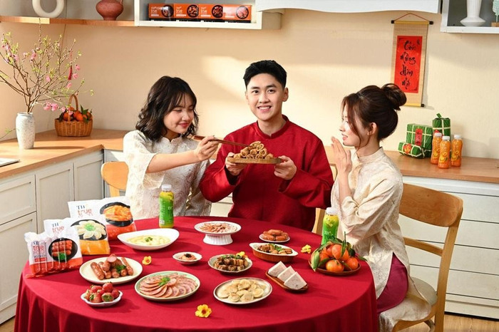 Thưởng thức bộ ba hương vị nem giòn rụm, nhân ngọt thơm đầy đặn từ TH true FOOD