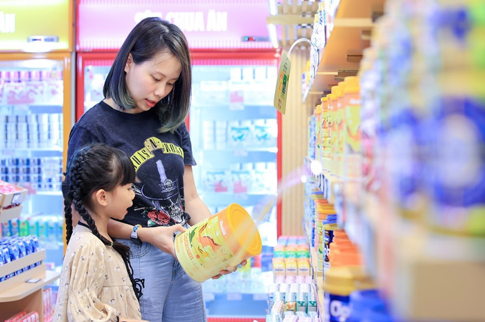 Optimum là dòng sữa đầu tiên tại Việt Nam có chứa 6 HMO, thành phần chiếm đến 58% tổng lượng HMO có trong sữa mẹ 