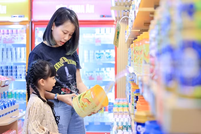 Optimum là dòng sữa đầu tiên tại Việt Nam có chứa 6 HMO, thành phần chiếm đến 58% tổng lượng HMO có trong sữa mẹ 