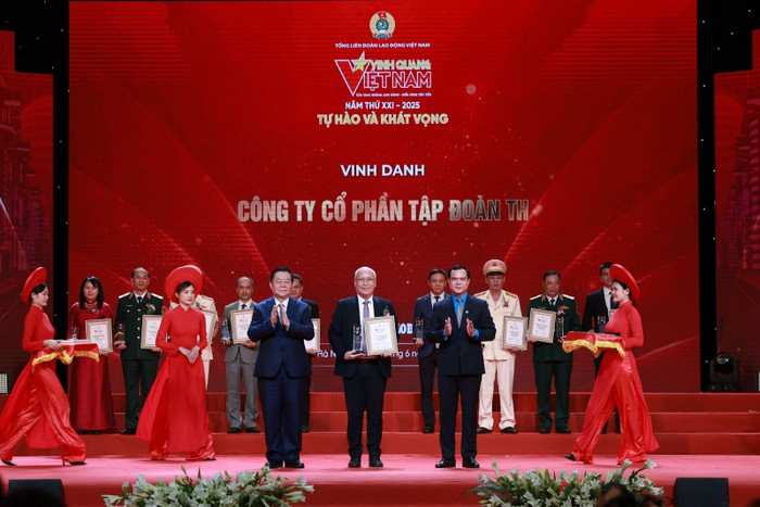 Tập đoàn TH Tập đoàn TH xuất sắc đón nhận giải thưởng "Vinh quang Việt Nam" năm 2025