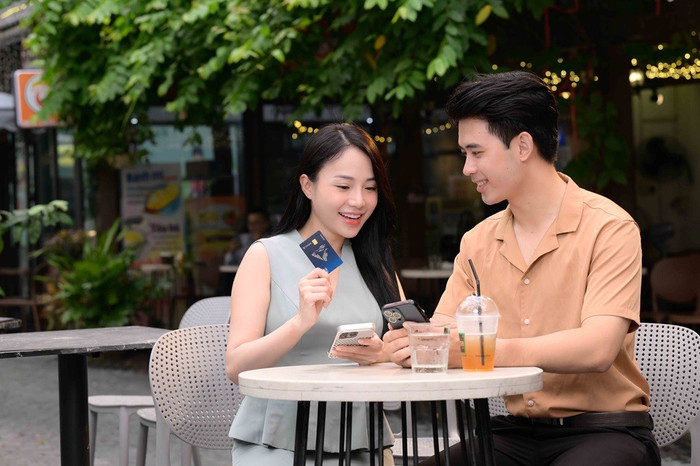 Giải mã lối chi tiêu tinh tế của thế hệ sống thông minh