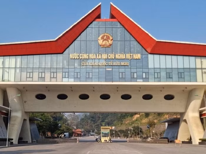 Cửa khẩu quốc tế Hữu Nghị, Lạng Sơn