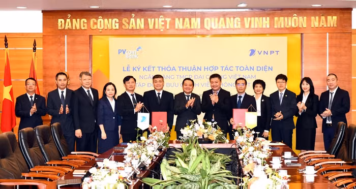 PVcomBank và VNPT hợp tác chiến lược, kết nối sức mạnh tài chính và công nghệ số