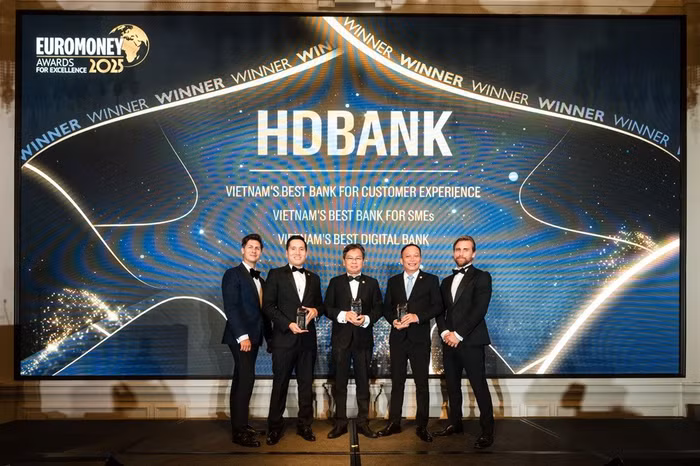 HDBank tự hào ghi dấu ấn đặc biệt khi trở thành ngân hàng Việt Nam duy nhất giành cùng lúc ba giải thưởng Euromoney Awards for Excellence 2025