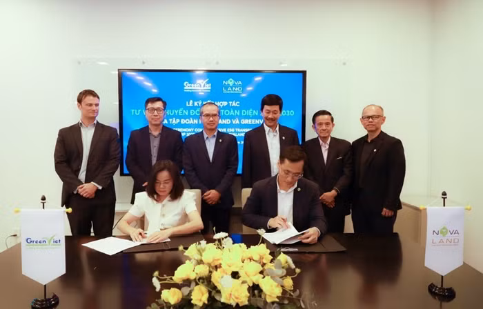 Đại diện Tập đoàn Novaland và GreenViet ký kết hợp tác tư vấn chuyển đổi ESG toàn diện giai đoạn 2025 - 2030