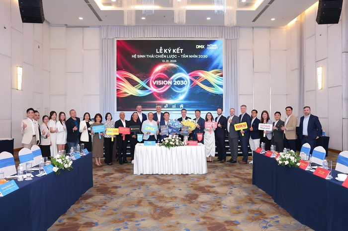 Home Credit và MWG ký kết hợp tác chiến lược, đồng xây dựng hệ sinh thái tài chính toàn diện tầm nhìn 2030