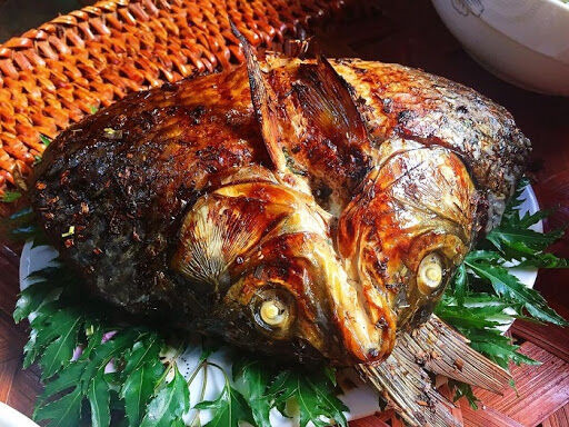 Cá nướng Tây Bắc hạt dổi mắc khén - ăn một lần nhớ một đời Cá nướng Tây Bắc hạt dổi mắc khén - ăn một lần nhớ một đời