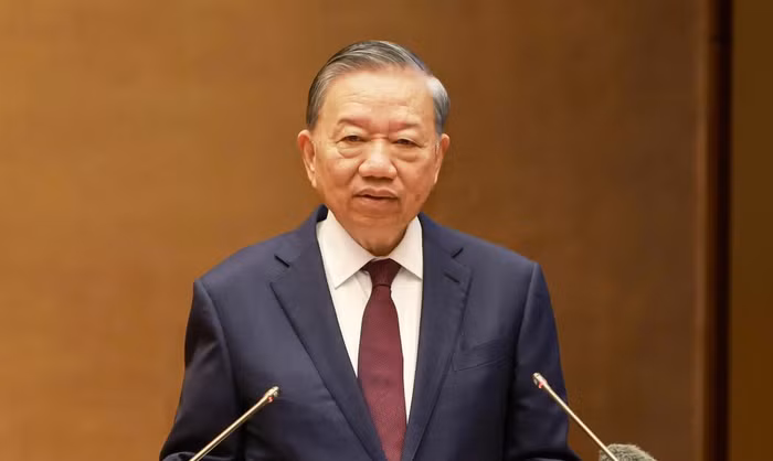 Tổng Bí thư, Chủ tịch nước Tô Lâm phát biểu chỉ đạo Hội nghị toàn quốc quán triệt, triển khai thực hiện Nghị quyết Trung ương 4, sáng 16/10